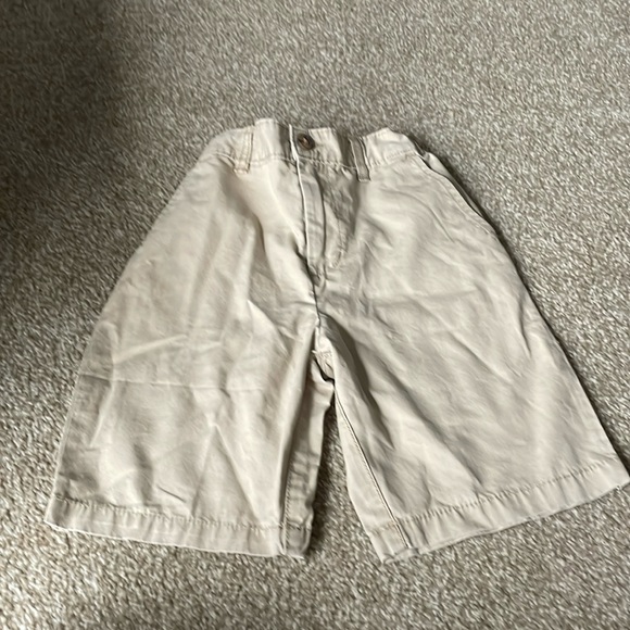 Carters boys khaki shorts with adjustable waist - Picture 1 of 3